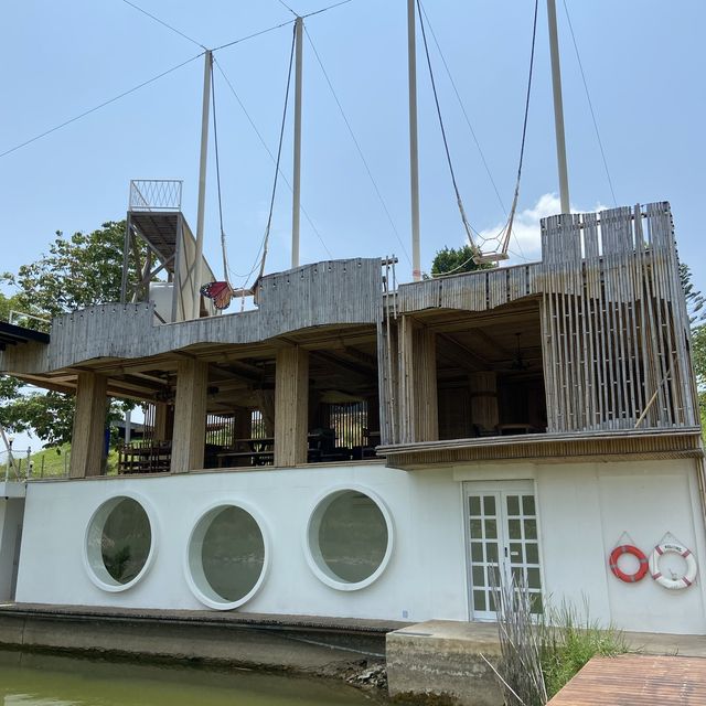 Kratom Intha Farm cafe by Inlaya