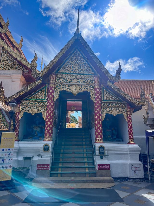 วัดพระธาตุดอยสุเทพราชวรวิหาร วัดคู่เมืองเชียงใหม่