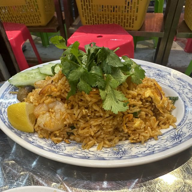 玩味十足大水桶啤酒泰國料理@新橋