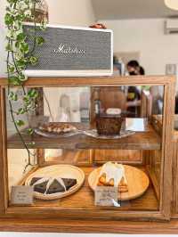 Malee Bakery & Ice Cream นั่งชิลล์กินไอติมหน้าฝน