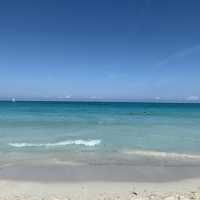 💙 UNBELIEVABLE Blue Water in Cuba 🇨🇺🌊