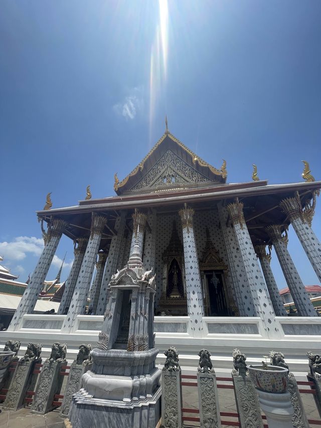 タイに来たら是非やって欲しい！タイの民族衣装着てフォトシューティング♪