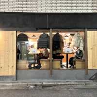 《東京 新宿》　本気のアジフライ⁉️ 人気の居酒屋さん🐥