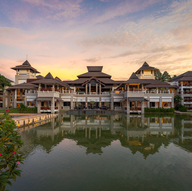 เที่ยวในตัวเมือง พักรีสอร์ทสุดหรูริมแม่น้ำ 🌅