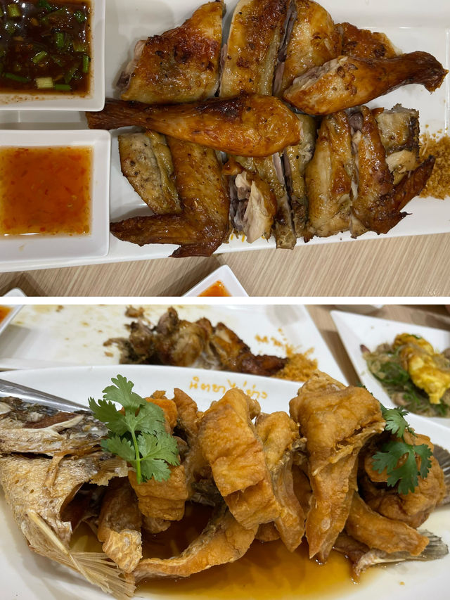 【必訪泰國烤雞餐廳】Nittaya Kai Yang：簡單卻美味的曼谷美食寶藏！🍗🌶️🇹🇭💥