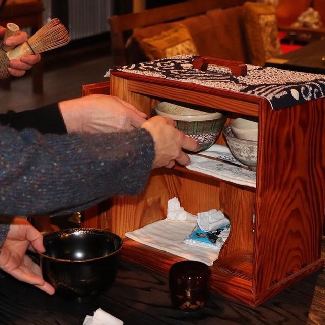 Learn the way of old tea 