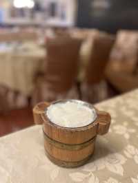 老店懷舊風味：必食乳鴿、雞粥、炒牛河
