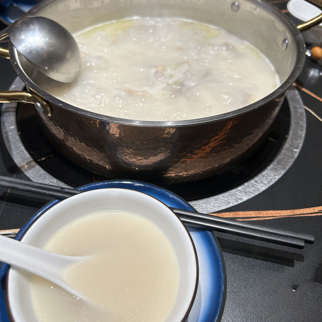 【 深圳美食推介。令人回味的胡椒豬肚雞煲 】