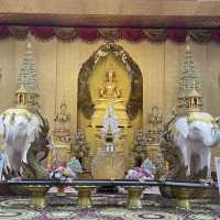 วัดพระธาตุผาซ่อนแก้ว