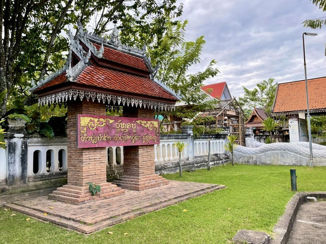 Well maintained historic Wat