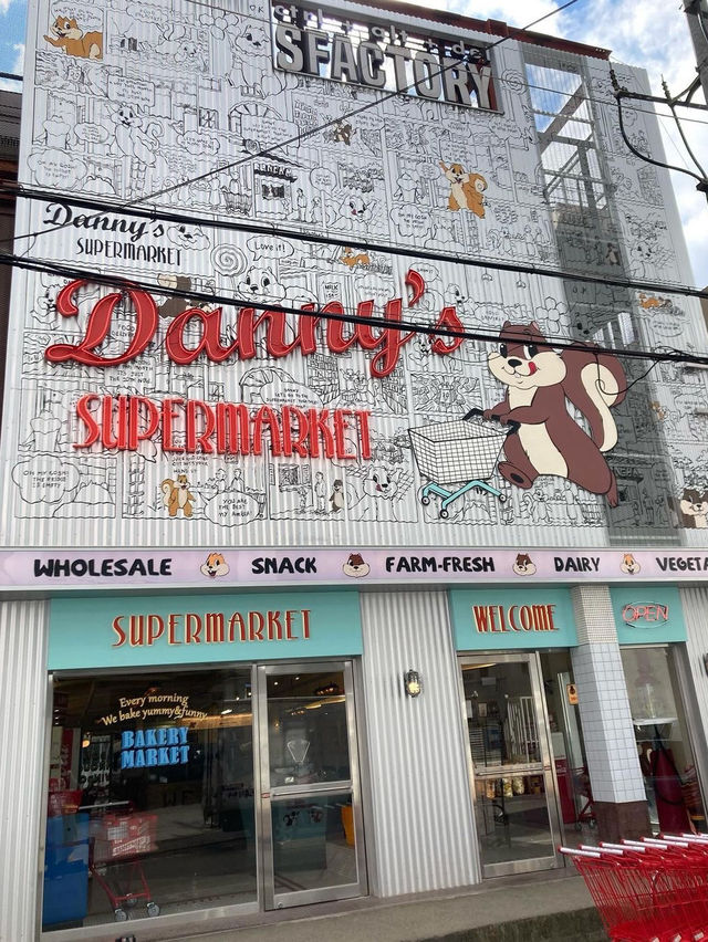 ソウル《聖水》ポップなスーパーみたいなカフェ登場