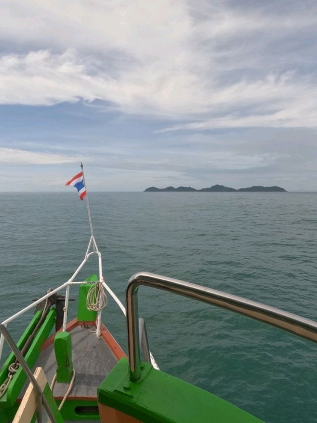🏖เกาะกระดาน กับความงามที่เกินต้าน