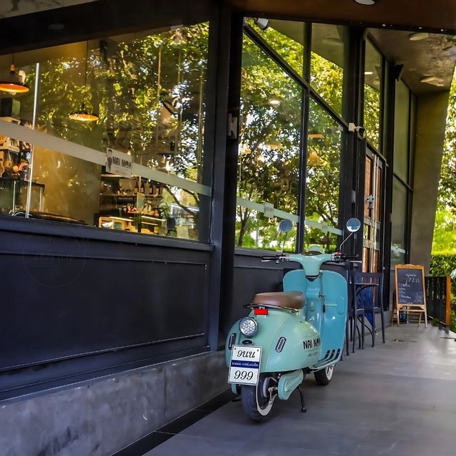 🍭 NAI NOY cafe & bistro คาเฟ่สไตล์มินิมอล