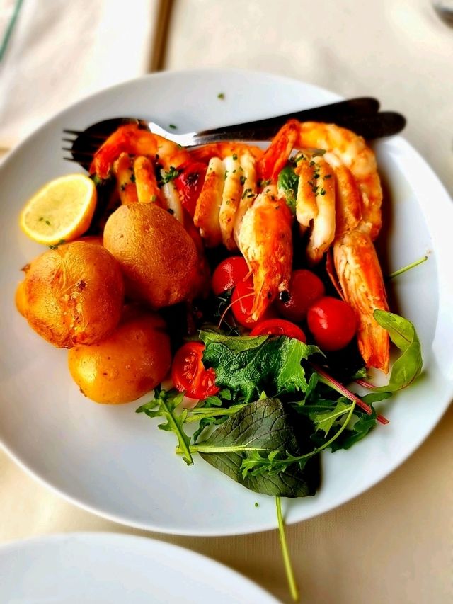 🇵🇹 Restaurant with Nice Ocean View by Ingleses Beach, Foz