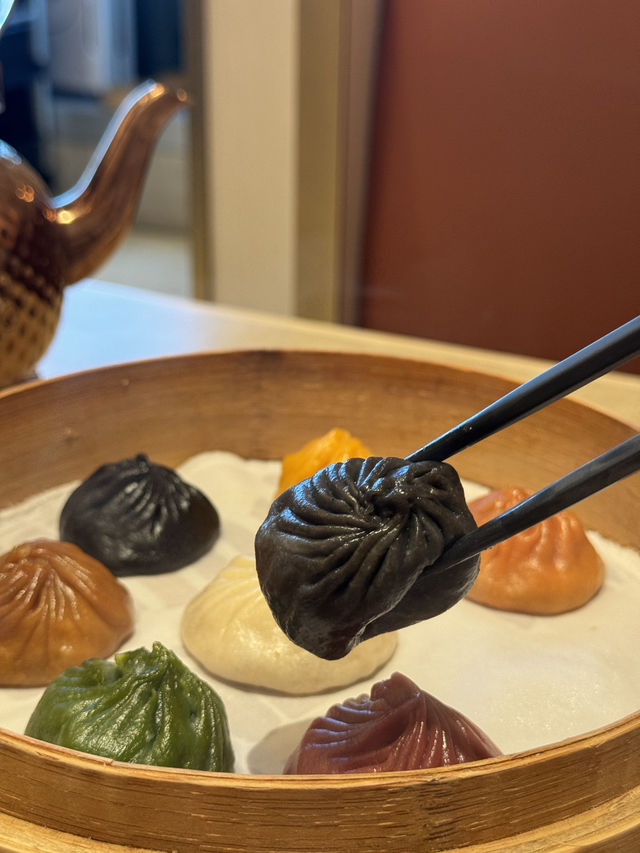 招牌八色小籠包 高質滬菜