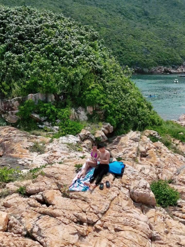 「綠蛋島：清澈海水，自然風光，遠離繁忙都市嘅理想選擇」