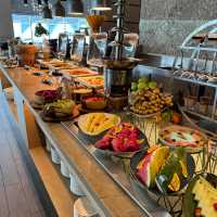 A Delightful Midday Feast: Lunch Buffet at Capri Fraser