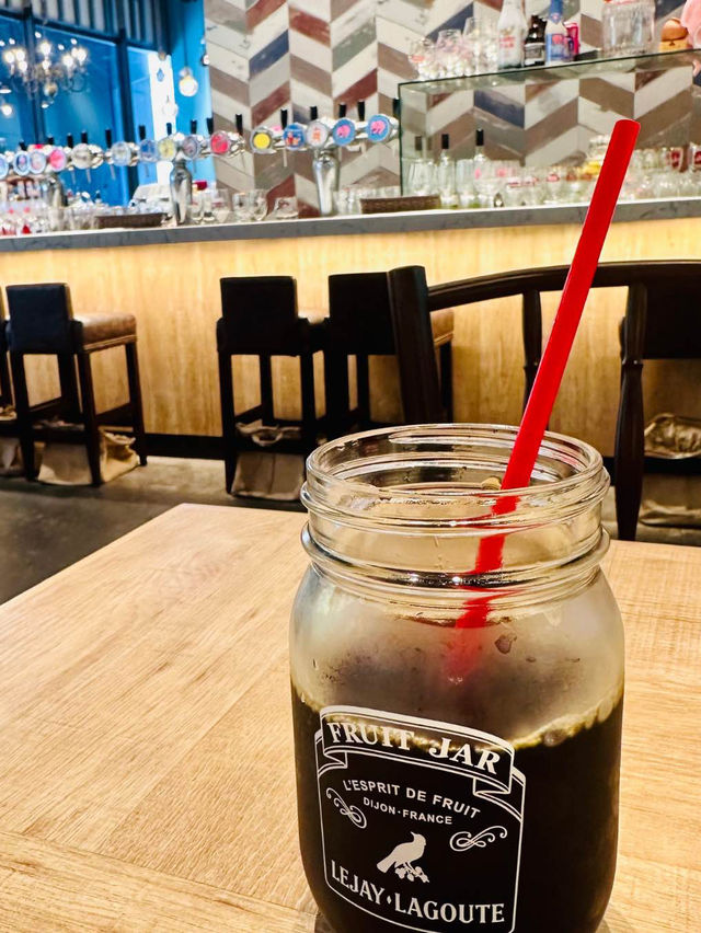 【池袋】ピンクの象が印象的なCAFE‼️