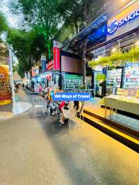 🇻🇳 Having lotsa of fun at HCMC Book Street