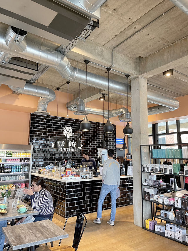 英國米爾頓凱恩斯適合辦公的咖啡店-Out Of Office