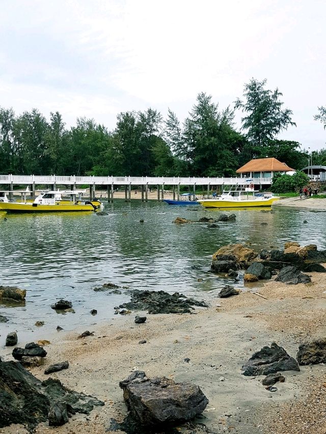 DISCOVERING TANJUNG BALAU BEACH