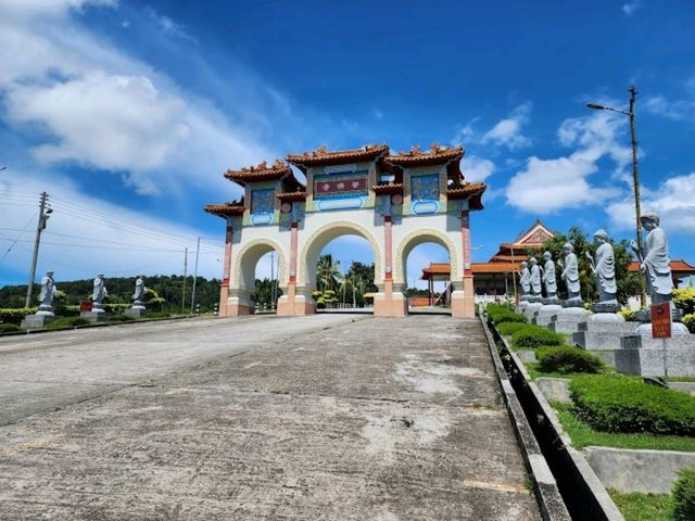 Puu Jih Syh Temple