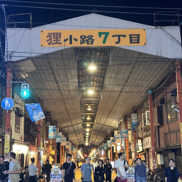 探索狸小路商店街：札幌的美食與夜景天堂