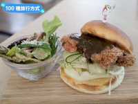 台南-白天是美式早午餐，晚上是深夜甜點店：鹿耳晚晚