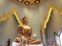 เที่ยววัดไตรมิตร