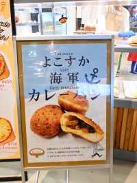 巨大な冷凍倉庫だっった空間を観光市場にリノベ！