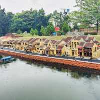 Miniature Marvels: Exploring Asia’s Icons at Miniland, Legoland!