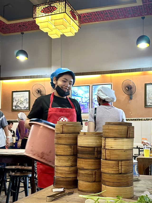 ร้าน Dim Sum เก่าแก่ 🥟คนเยอะมากเปิดถึง 4 ตึก