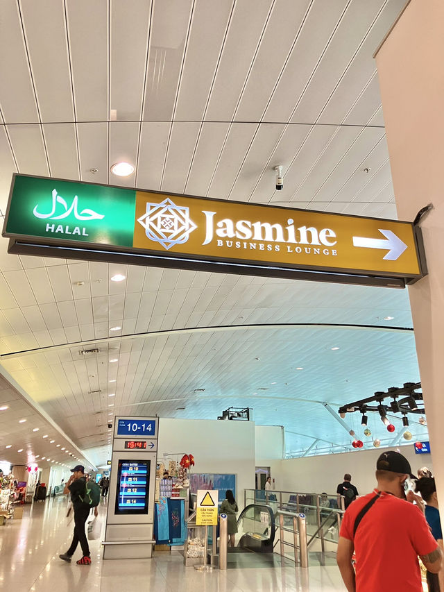 【ベトナム旅】タンソンンニャット国際空港のラウンジ
