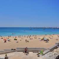 오래 머물고 싶은 카스카이스의 아름다운 해변 - Praia da Ribeira