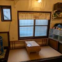 小巷中的小巷、老宅中的一戶，很有味道的：巧閣樓珈琲店小さなロフト