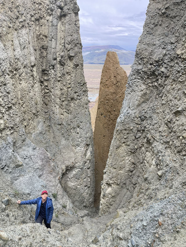 Clay Cliffs: A Geological Marvel of New Zealand’s South Island