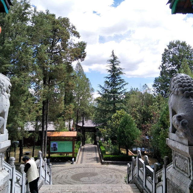 Lijiang’s Hidden Gem: A Day at Lion Hill and Wangu Tower