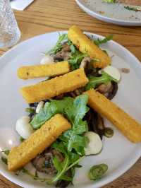 Moment Cafe