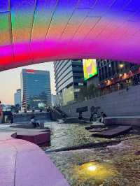 คลองช็องกเยชอน (Cheonggyecheon Stream)