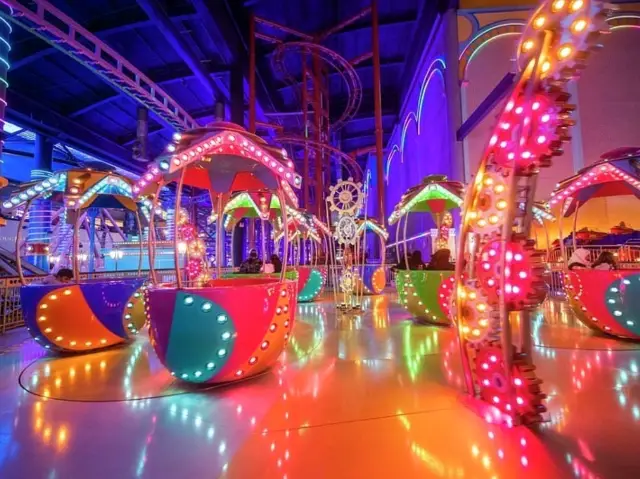 스카이트로폴리스 실내 테마파크: 가족 친화적인 놀이공원!