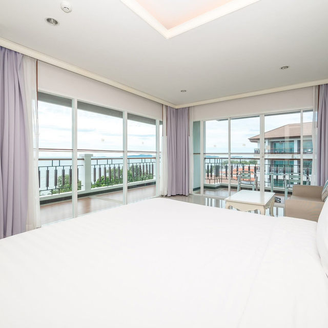 Welcome World Beachfront Resort  