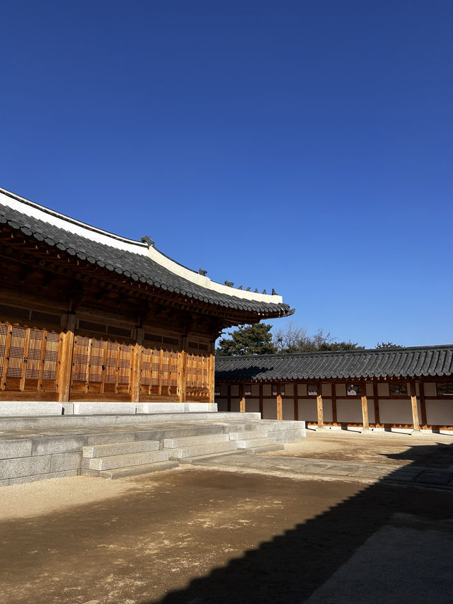 주변의 조용한 정원과 어우러져 과거로 시간 여행을 할수있는 계조당🇰🇷
