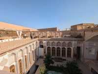ヤズド旧市街の街並みとYazd art house cafe