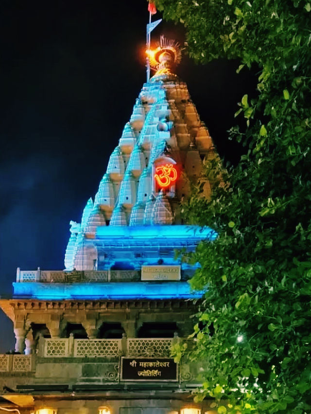 シヴァ神のパワーを感じる🕉スピリチュアルな寺院
