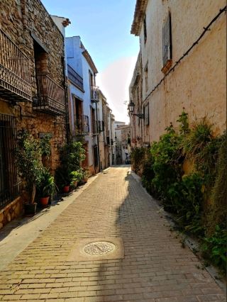 Countryside, coastline and culture meet the traditions of this village in the province of Castellón