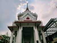 泰國曼谷市中心唐人街老城區古跡寺廟老建築市場一日遊行程，適合打卡拍照📸