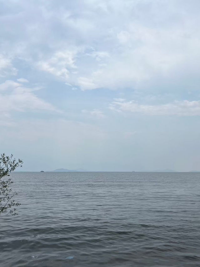 【長浜・姉川河口｜アンパンマン像と琵琶湖の絶景に出会える穴場スポット🍞🌊】