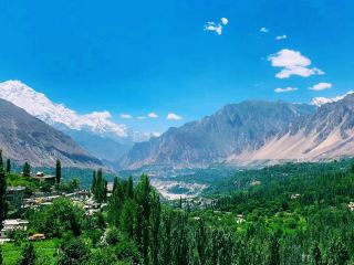 Travel guide to Gilgit, a famous tourist attraction in Pakistan, suitable for checking in and taking photos📸