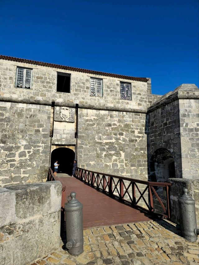 해외여행 쿠바 하바나의 Havana Castle Of The Royal Force