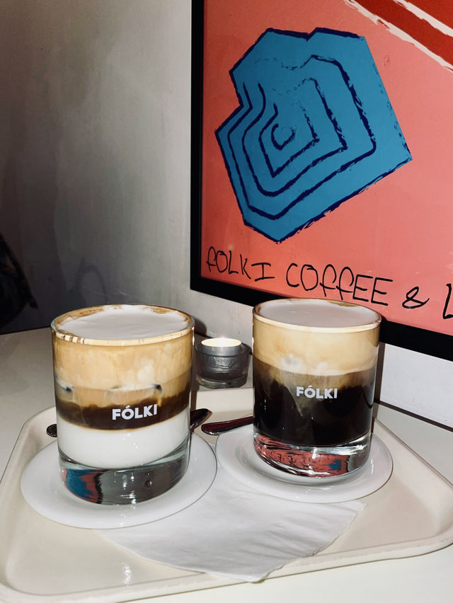 首爾｜咖啡廳｜FÓLKI 超夯的一間店